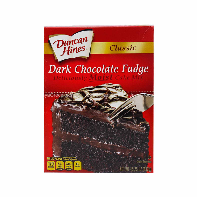 Duncan Hines Classic Dark Chocolate Fudge Cake Mix 432g